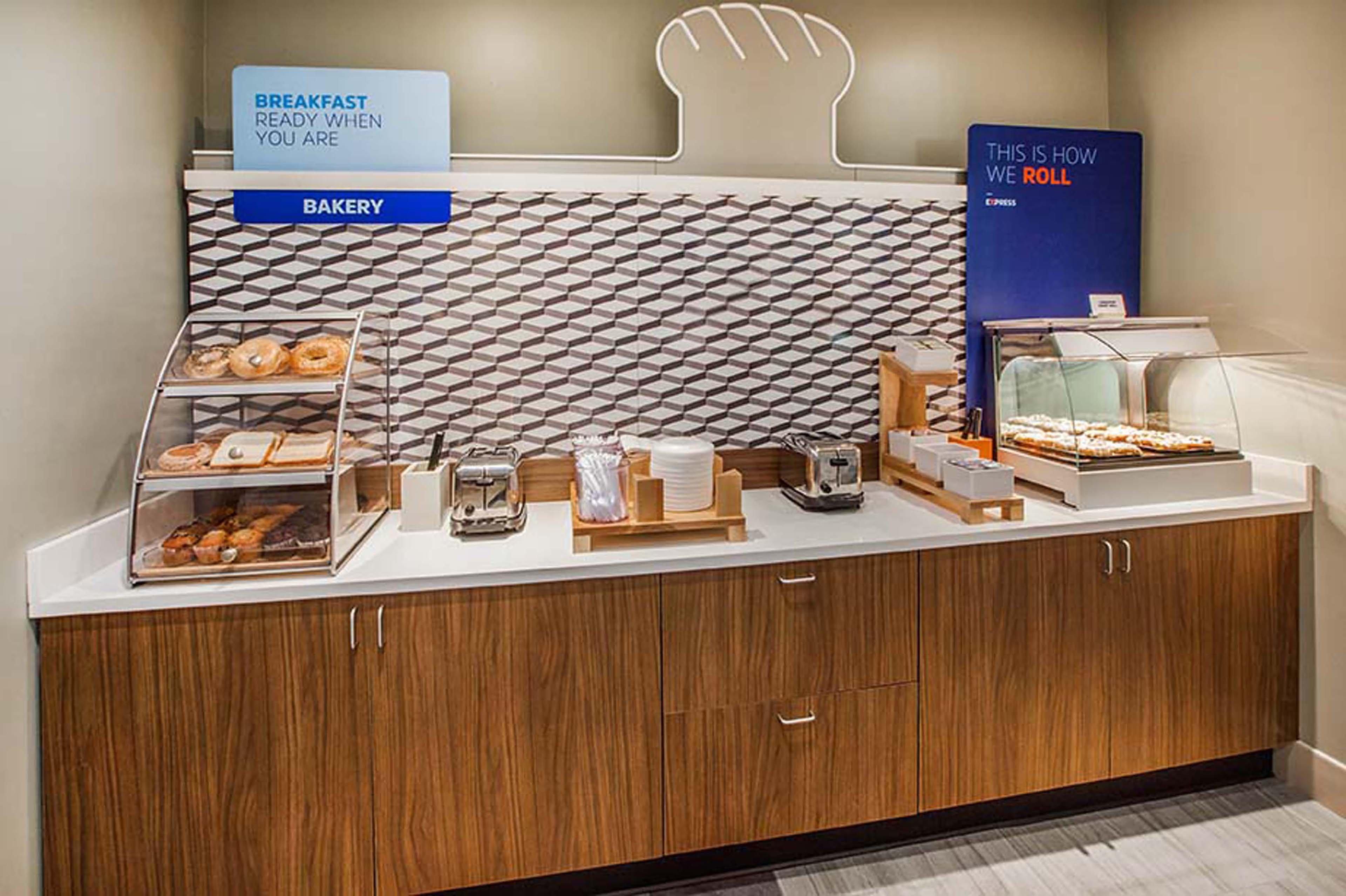 Holiday Inn Express & Suites Gallup East By Ihg Экстерьер фото