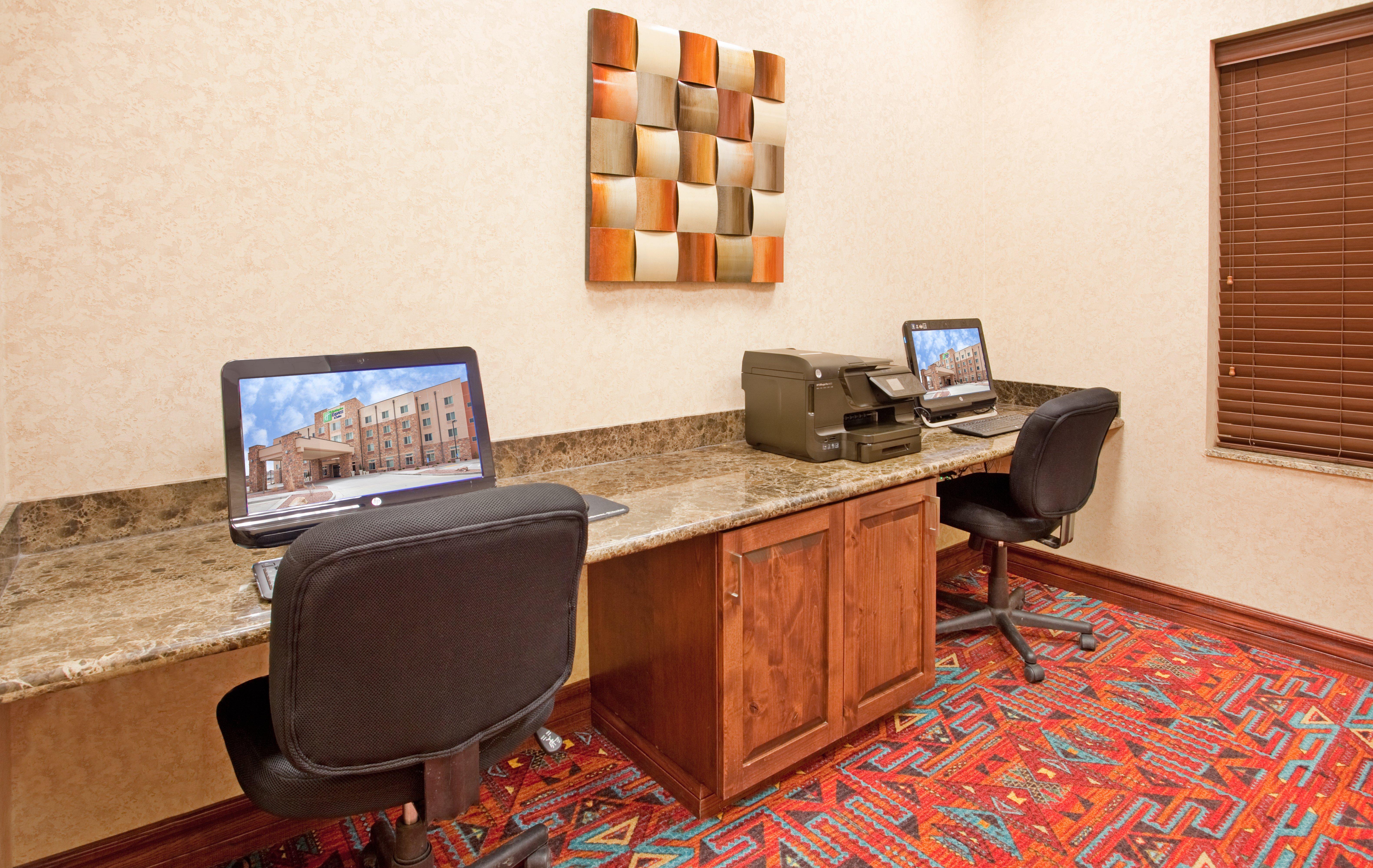 Holiday Inn Express & Suites Gallup East By Ihg Экстерьер фото